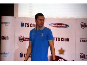 Trabzonsporun İlkbahar Ve Yaz Sezonu Ürünleri Tanıtıldı