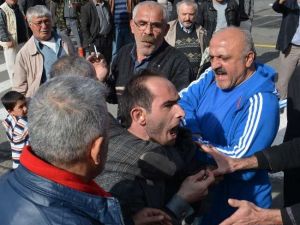 Chp Mitinginde Gerginlik: 2 Yaralı