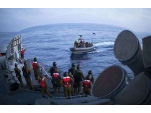 İsrail İran Gemisine El Koydu