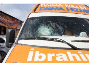 Ak Parti’li Adayın Aracına Saldırı