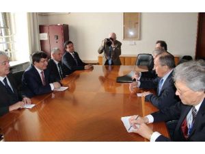 Davutoğlu’ndan Kritik Görüşme