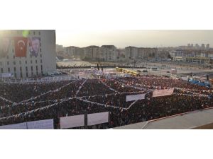 Başbakan Malatyada Vatandaşlara Hitap Ediyor