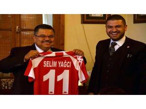 Bilecikspordan Başkan Yağcıya Ziyaret