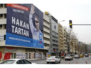 Hakan Tartan’ın Afiş İsyanı