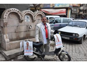 Seçim Çalışmalarını Elektrikli Bisikletle Sürdürüyor