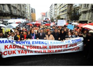 Mustafa Sarıgül Ve Aylin Kotil, Kadına Şiddete Karşı Yürüdü