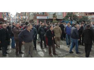 Hdp Üyelerine Saldırı