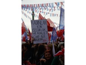 Kılıçdaroğluna Chp Yazılı Kayısı Hediye Edildi