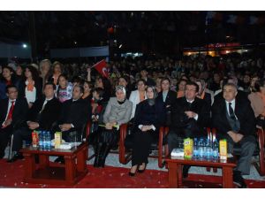 Bakan Zeybekci, Didim’de Kadınların Sevincine Ortak Oldu