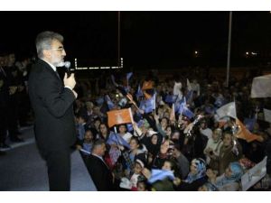 Başbakan’ın Ölmesi İçin Dua Ediyorlar