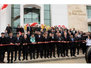 Başbakan Yardımcısı Emrullah İşler Yaralı Polisleri Ziyaret Etti