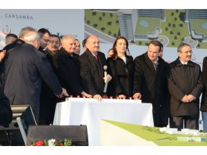 Bakan Müezzinoğlu, İzmirde Dev Şehir Hastanesinin Temelini Attı