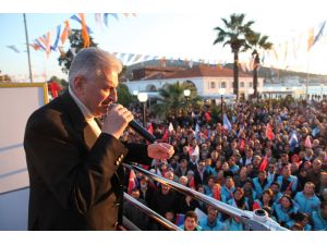 Binali Yıldırım:izmirli Yerel Yönetimlerde Vizyon Yok