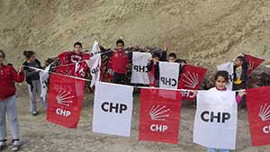 Ateş:”Gençler Gelin Bu Kenti El Ele Yönetelim”