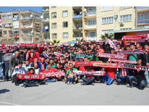 Akhisar Belediyespor Ve Medical Park Antalyaspor Taraftarından Örnek Davranış