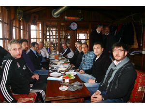 Beşiktaş Yönetiminden Rizede Dostluk Yemeği