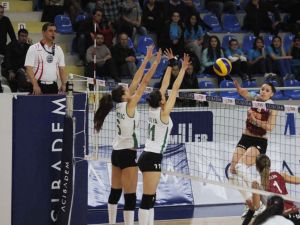 Acıbadem Bayanlar Voleybol Ligi