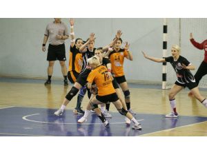 Hentbol Bayanlar Süper Ligi Play-off 1. Tur