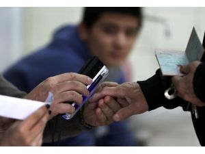 Sırbistan Erken Seçim İçin Sandığa Gitti