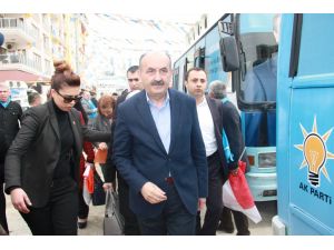 Bakan Müezzinoğlu: “Saksıyı Sezer’in Şahsına Değil, Milli İradeye Saygısızlık Anlamında Söyledim”