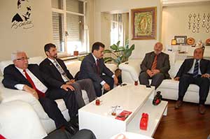 Tüten, “Siyasi Ahlaksızlığı Kınıyorum”