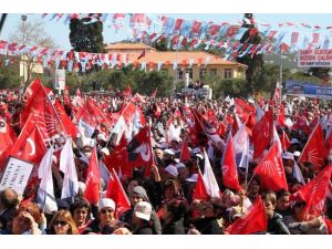 Başörtülüleri Chp’ye Çağırdı
