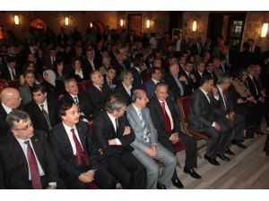 Başbakan Yardımcısı Bülent Arınç: