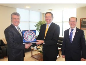 Kolombiya Büyükelçisinden Btsoya Ziyaret