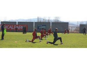Elazığsporda Gençlerbirliği Mesaisi Sürüyor