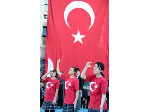 Bursa’nın En Büyük Spor Salonunu Arınç Açtı