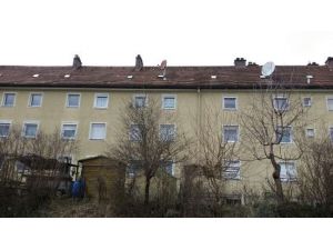 3 Çocuğuyla Camdan Atladı