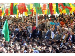 On Binlerce İnsan Katıldı