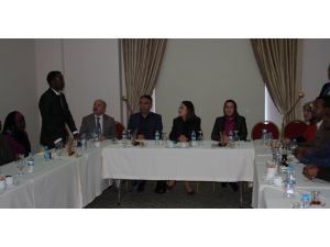 Bakan İslam Sakarya’da Basın Mensuplarıyla Bir Araya Geldi