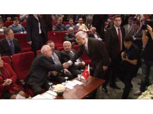 Ben Özgürüm, Twitter Yasak