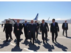 Ak Parti Genel Başkan Yardımcısı Hüseyin Çelik, Muş’ta