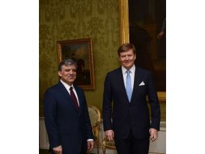 Hollanda Kralı İle Baş Başa Görüştü
