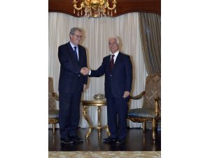 Kıbrıstaki Görevi Biten Downer Eroğluna Veda Etti