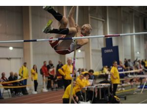 82’lik İhtiyar Delikanlı Hikmet Dede Madalyaya Uçtu