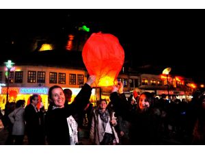 Mhp’li Aday, Seçim Öncesi Dilek Balonu Uçurdu
