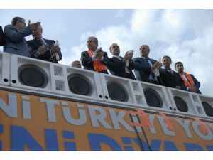 Bakan Eker, Seçim Çalışmalarını Sürdürüyor