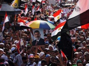 Mursi Yanlılarıyla Polis Çatıştı: 3 Ölü