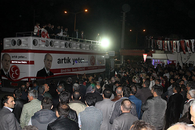 Temizkan, Çamlık Mahallesini Coşturdu