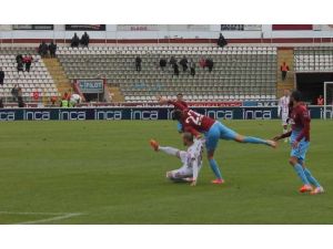 İlk Yarıda Gol Yok