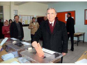 Şahin Oyunu Kullandı