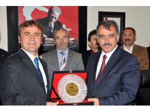 Gümüşhane Belediyesinde Devir Teslim Töreni Yapıldı