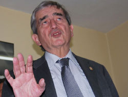 CHP’Lİ ÖYMEN KAHRAMANMARAŞTA