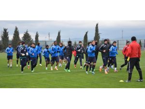 Akhisar Belediyespor, Eskişehir’e Bileniyor