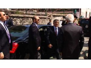 Gül, Cuma Namazını Yeniköy’de Kıldı