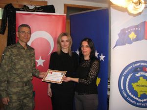 Mehmetçik’ten Kosova’da Verdiği Dil Ve Meslek Edindirme Kursu Sona Erdi