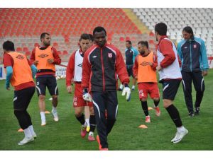 Balıkesirspor, Orduspor Maçına 3 Puan Parolası İle Hazırlanıyor